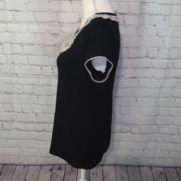 🖤 Hot Topic lace collared top in great preloved condition! 🖤 - Picture 3 of 6